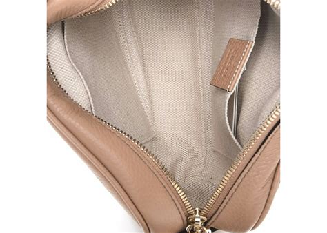 Gucci Soho Disco Leather Small Camelia in Pebbled 